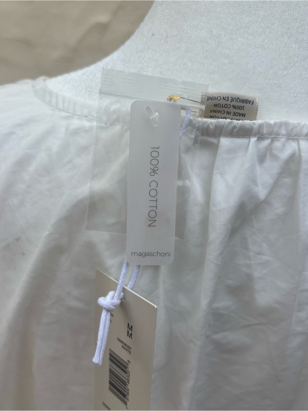 Magaschoni Ivory V-Neck Pintuck Sleeve Blouse - Picture 4 of 7